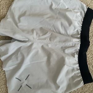Ten Thousand lined interval short - size small